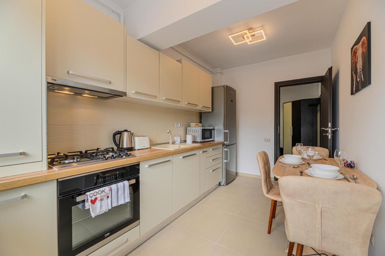 Zen Apartments Brasov Bagian luar foto
